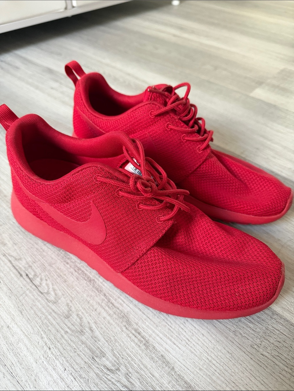 Nike Triple Red Roshe Run